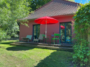Ruhige Ferienwohnung mit großem Garten und Terrasse Krakow Am See